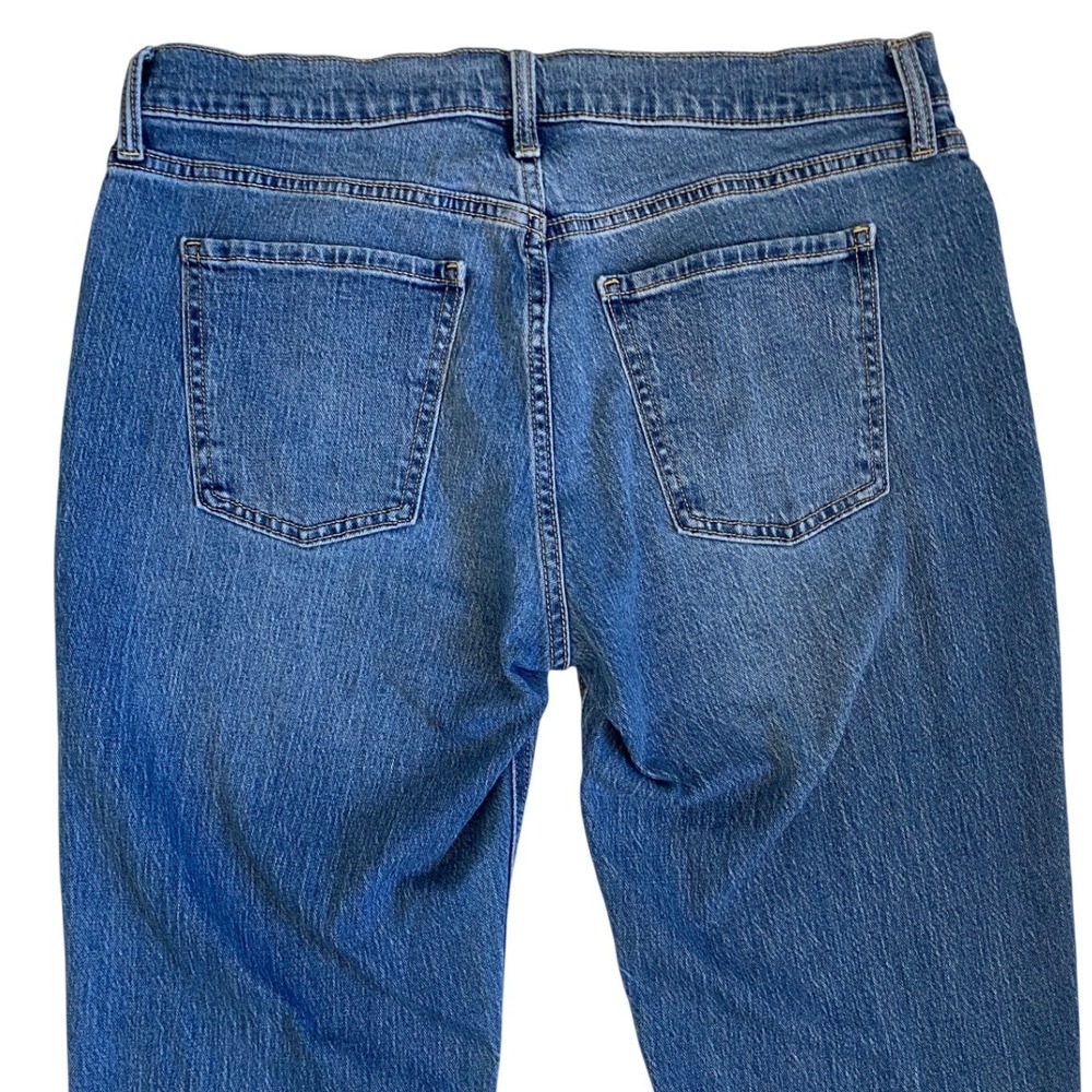 Old Navy Wow Boyfriend Mid-Rise Medium Wash Straight Leg Jeans Womens Size 10 - Picture 4 of 9